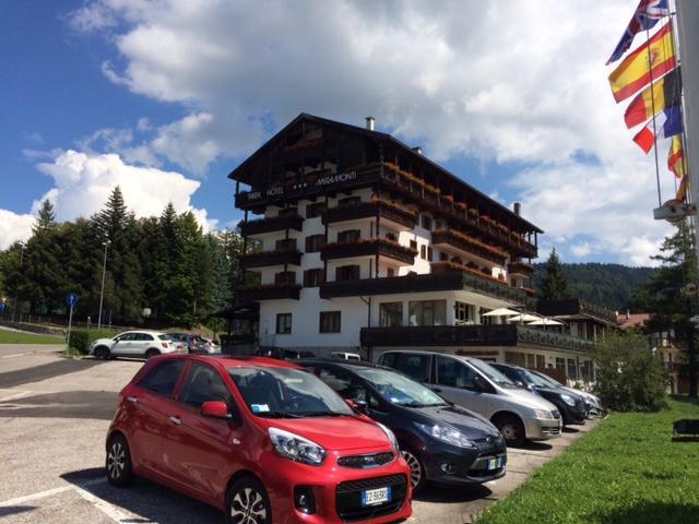 Park Hotel Miramonti Folgaria Eksteriør billede